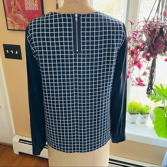 THEORY | navy blue & white square pattern silk blouse S - Picture 3 of 8